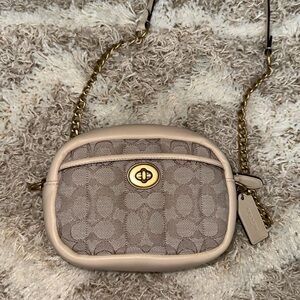 Coach crossbody
